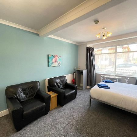 Large Ground Floor Studio Holiday Apartment Skegness - Flat 12 Exterior photo
